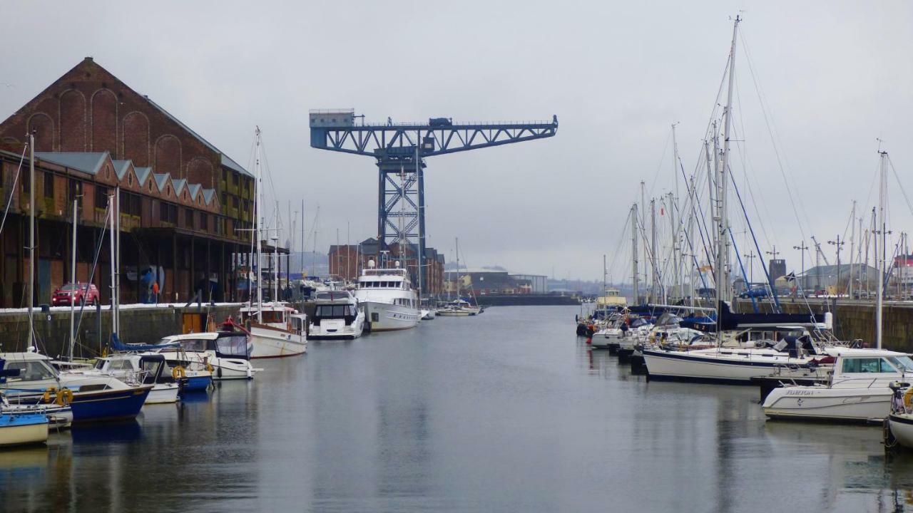 Loft Apartment Port Glasgow Exterior foto